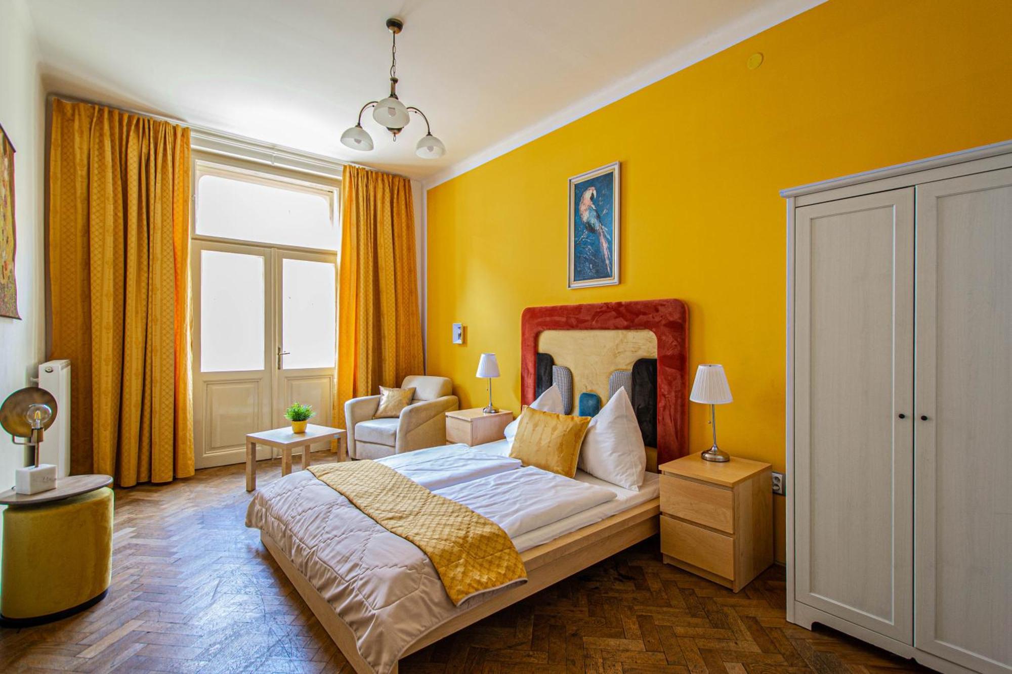 For Celebrations Spacious 3Bdr Apartment With Balcony Praha Bagian luar foto
